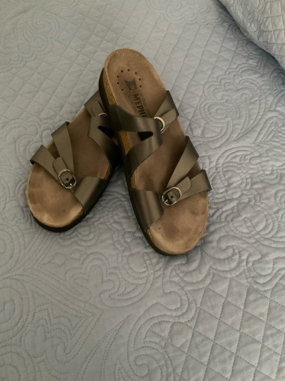 Mephisto Women's Metallic Bronze Cross-Strap Sandals